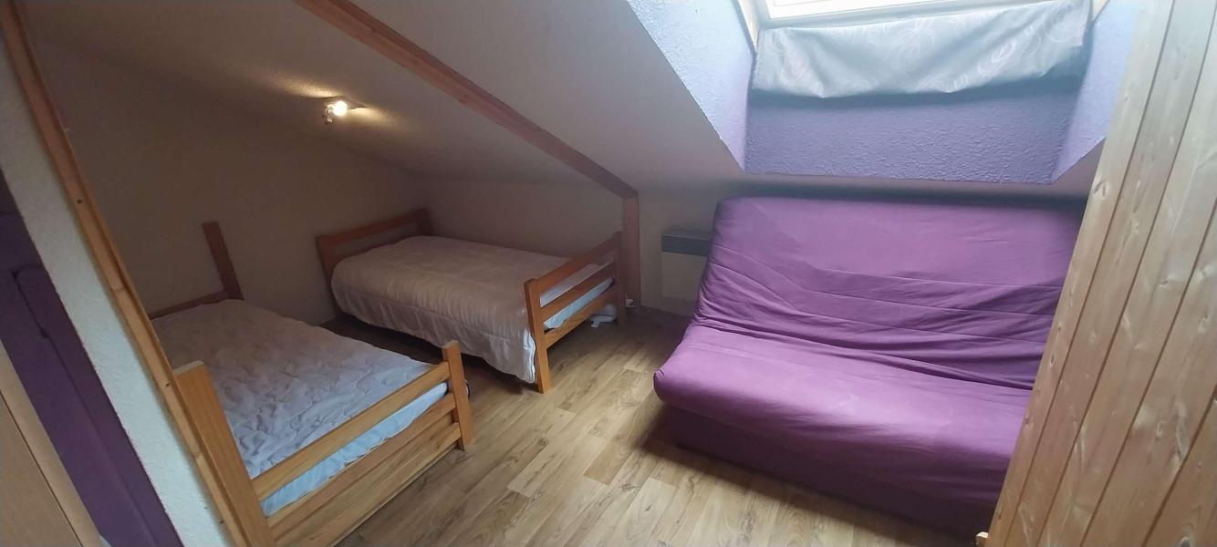 Rent in ski resort 3 room duplex apartment 8 people (227C) - Résidence Comète - Réallon