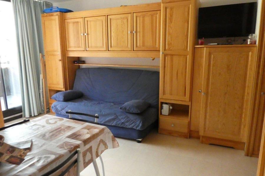 Rent in ski resort 2 room apartment sleeping corner 4 people (118R) - Résidence Relais - Réallon - Living room