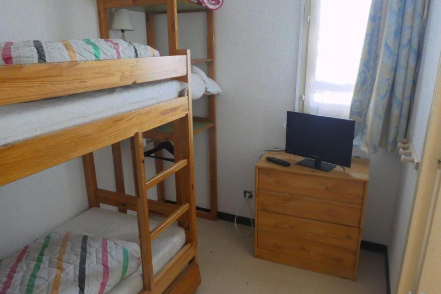 Rent in ski resort 2 room apartment sleeping corner 6 people (250R) - Résidence Relais - Réallon - Bunk beds