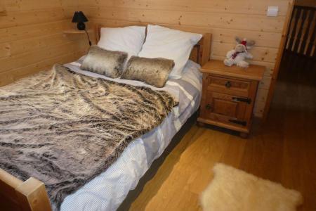 Rent in ski resort 5 room duplex chalet 12 people - Chalet Crocus - Réallon - Double bed