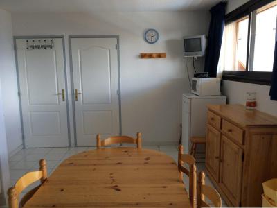 Rent in ski resort 3 room apartment 6 people (25) - Résidence les Chabrières - Réallon - Apartment