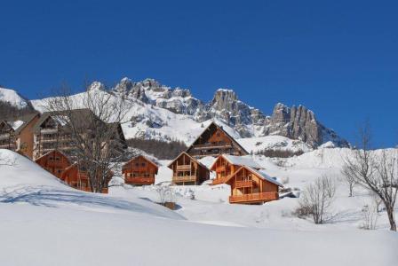 Vacances en montagne Résidence Relais - Réallon - Extérieur hiver