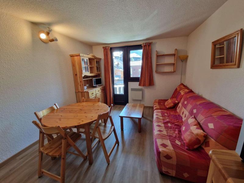 Rent in ski resort Studio sleeping corner 4 people (940) - Gentianes - Risoul - Apartment