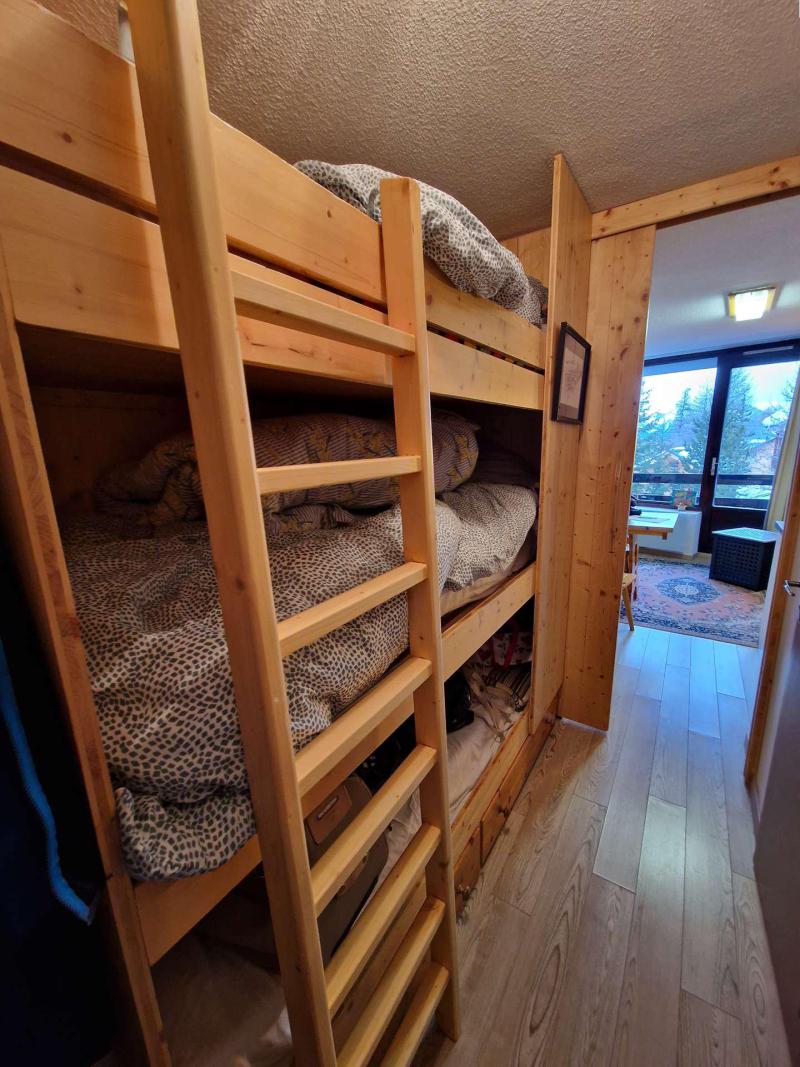 Rent in ski resort Studio sleeping corner 5 people (852) - Le Diamant - Risoul - Apartment