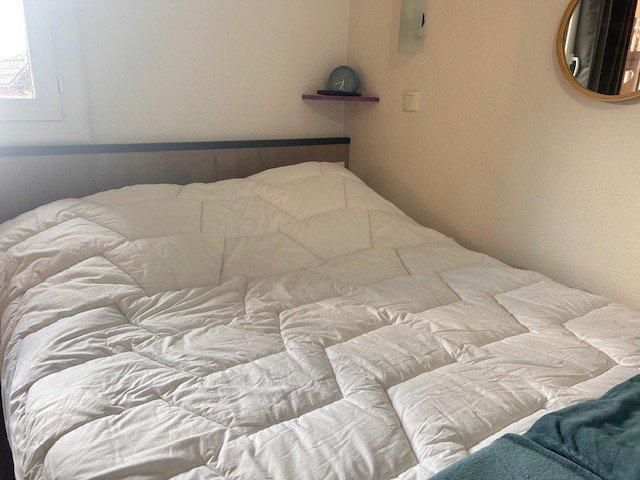 Rent in ski resort 2 room apartment 6 people (520-503) - Résidence Aldebaran - Risoul - Bedroom