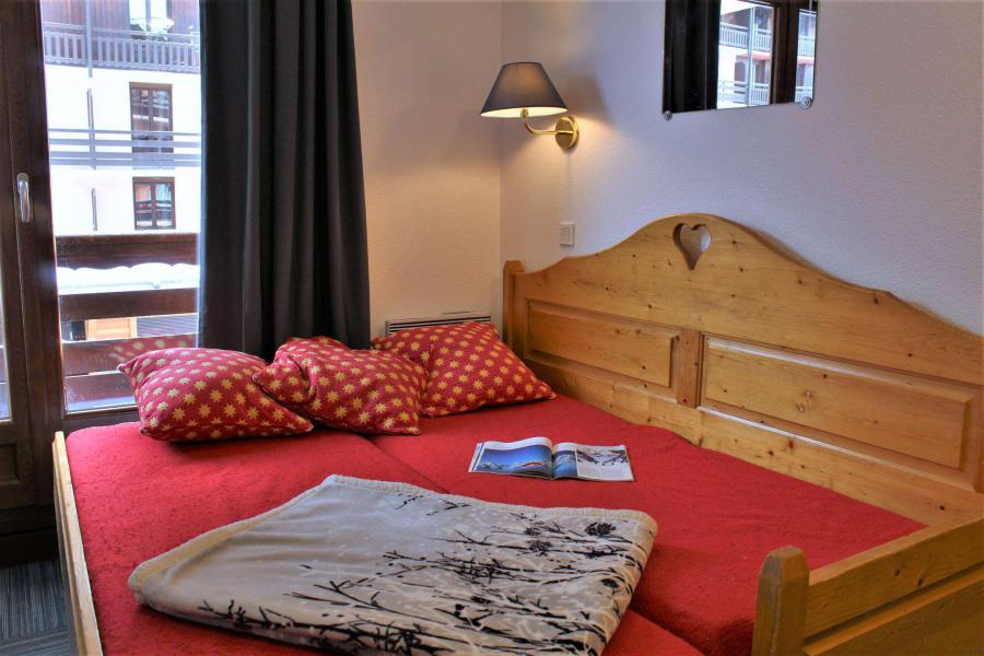 Rent in ski resort Studio sleeping corner 6 people (414) - Résidence Aldebaran - Risoul - Apartment
