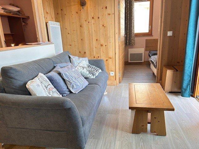 Skiverleih 3-Zimmer-Berghütte für 6 Personen (301) - Résidence Antarès - Risoul - Wohnzimmer