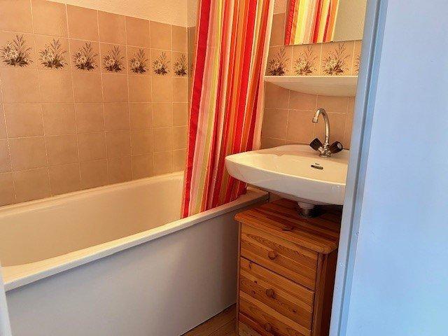 Rent in ski resort 2 room apartment cabin 6 people (35) - Résidence Edelweiss A - Risoul