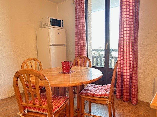 Rent in ski resort 2 room apartment cabin 6 people (35) - Résidence Edelweiss A - Risoul - Living room