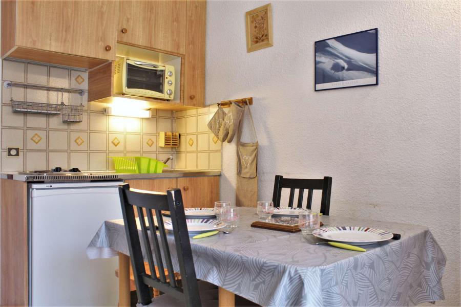 Skiverleih Studio Schlafnische 4 Personen (54) - Résidence Edelweiss A - Risoul - Wohnzimmer