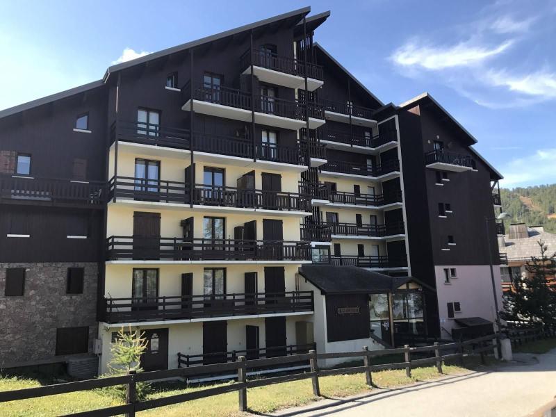 Rent in ski resort Résidence Le Chamois - Risoul - Inside