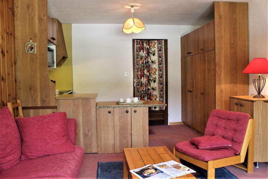 Rent in ski resort 2 room apartment 6 people (906) - Résidence le Cimbro II - Risoul - Living room