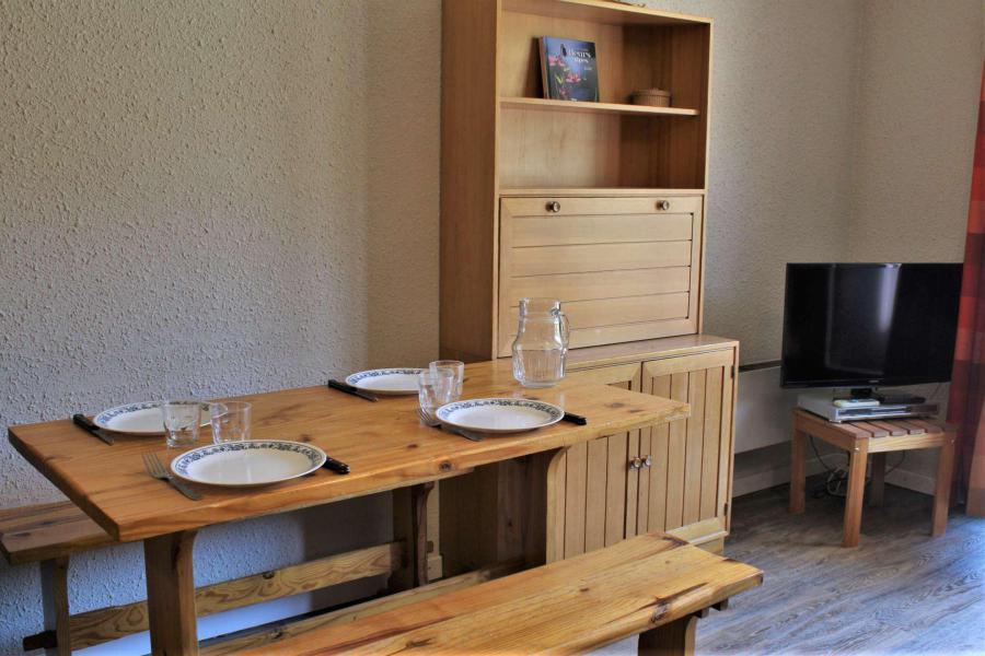 Rent in ski resort 2 room apartment cabin 8 people (27) - Résidence le Cimbro II - Risoul - Living room