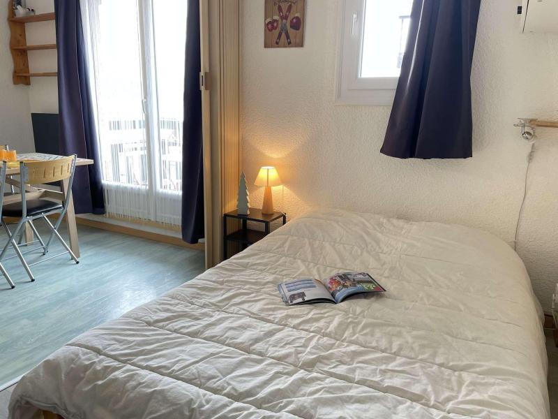 Skiverleih 2-Zimmer-Appartment für 4 Personen (37) - Résidence le Cristal B - Risoul - Schlafzimmer