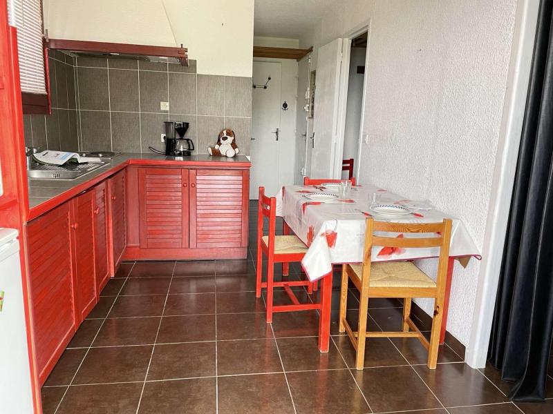 Rent in ski resort 2 room apartment 5 people (24B) - Résidence les Airelles B - Risoul - Dining area