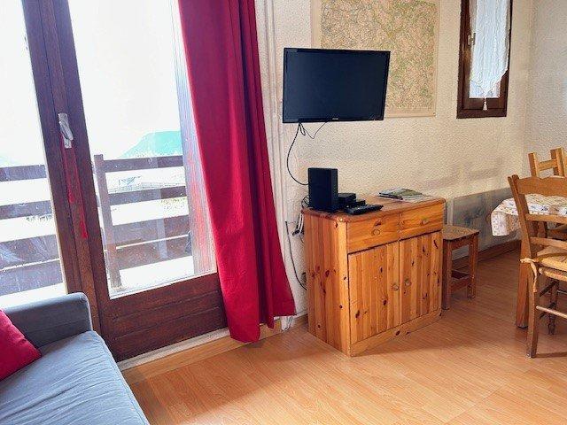 Skiverleih 2-Zimmer-Appartment für 4 Personen (23B) - Résidence les Airelles B - Risoul - Wohnzimmer