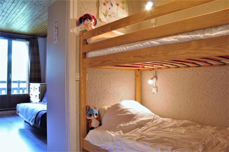 Rent in ski resort Studio sleeping corner 4 people (67) - Résidence les Chamois - Risoul - Bunk beds