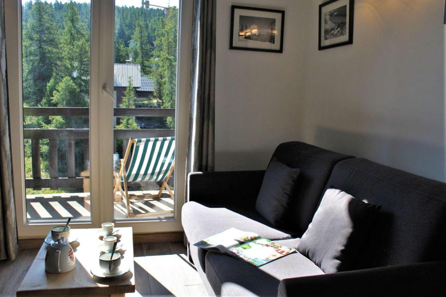 Rent in ski resort Studio mezzanine 6 people (125A2) - Résidence les Clarines A2 - Risoul - Living room