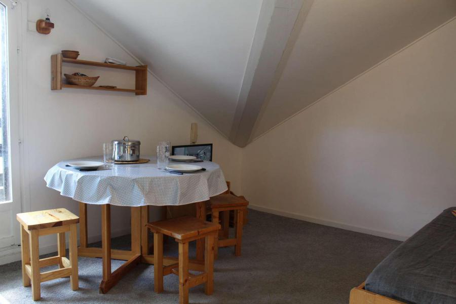 Ski verhuur Studio mezzanine 4 personen (221B) - Résidence les Clarines B1 - Risoul - Woonkamer