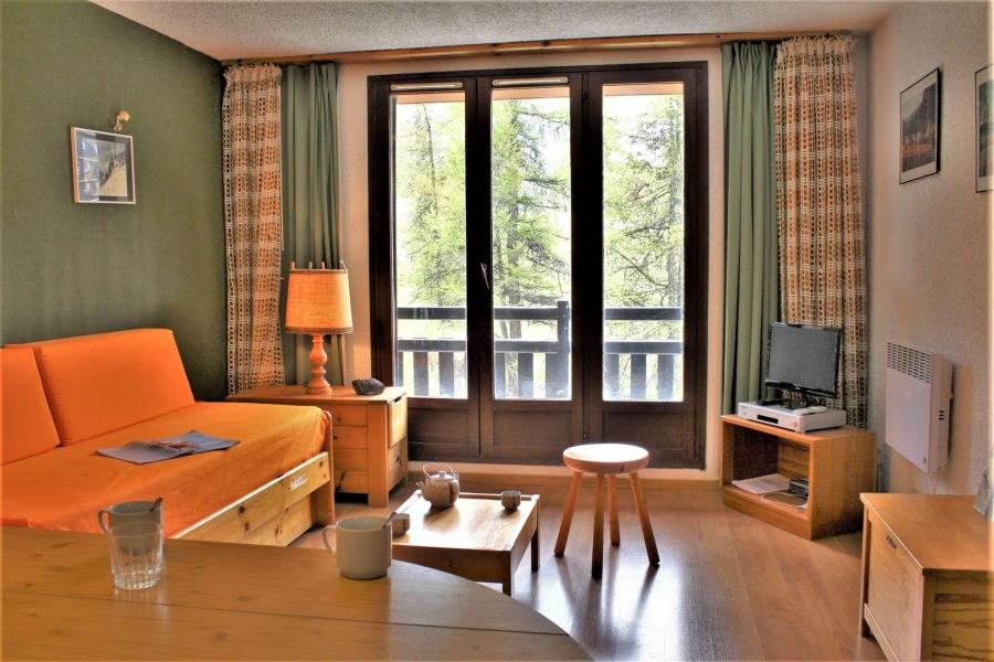 Skiverleih Studio Schlafnische 4 Personen (34A) - Résidence les Clématites A - Risoul - Wohnzimmer