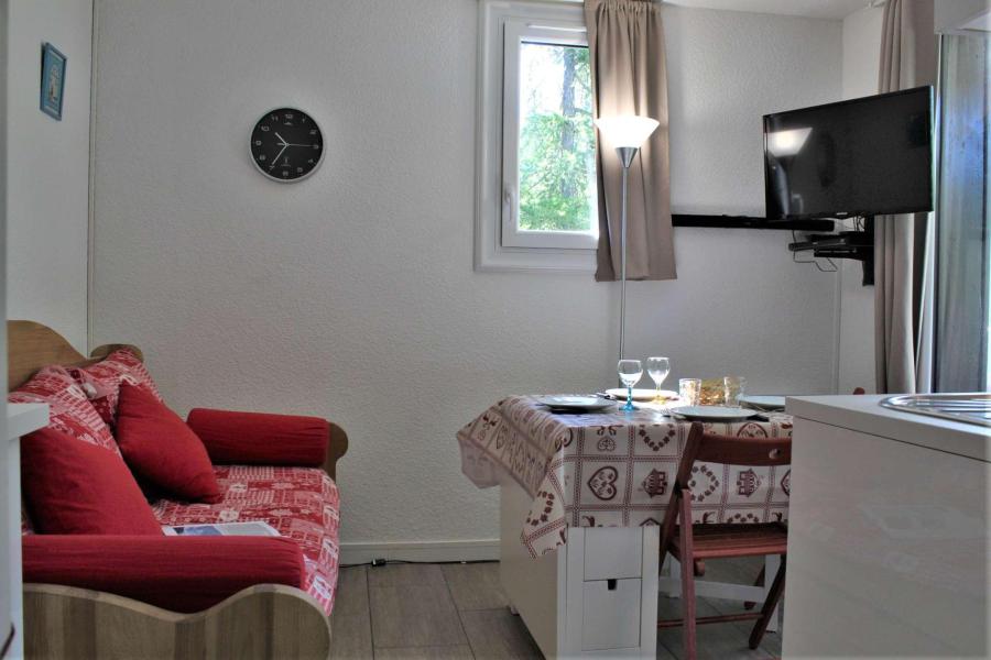 Rent in ski resort 1 room apartment cabin 4 people (413) - Résidence les Crêtes - Risoul - Apartment
