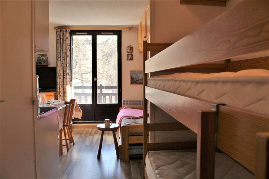 Skiverleih 2-Zimmer-Appartment für 4 Personen (511) - Résidence les Crêtes - Risoul - Schlafbereich