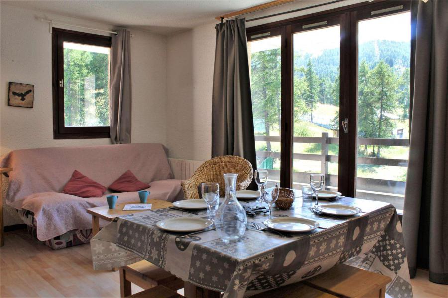 Rent in ski resort 2 room apartment cabin 6 people (856) - Résidence les Florins I - Risoul - Living room