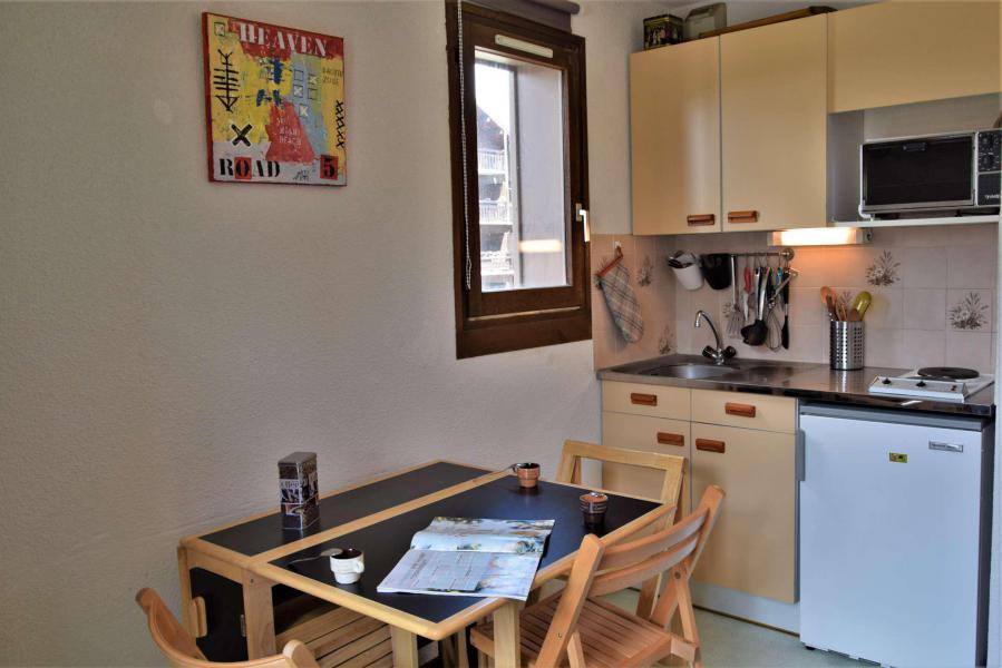 Wynajem na narty Apartament 2 pokojowy 4 osób (996) - Résidence Soldanelles - Risoul - Pokój gościnny