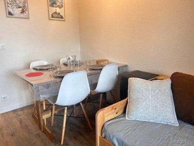 Rent in ski resort 2 room apartment 6 people (520-503) - Résidence Aldebaran - Risoul - Living room