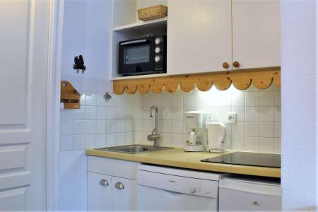 Rent in ski resort Studio sleeping corner 6 people (414) - Résidence Aldebaran - Risoul - Kitchenette