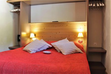 Rent in ski resort 2 room apartment sleeping corner 5 people (404) - Résidence Antarès - Risoul - Bedroom