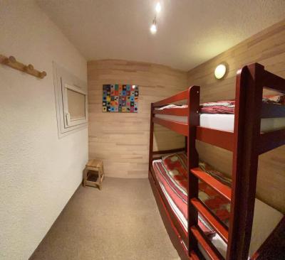 Rent in ski resort 2 room apartment 4 people (388) - Résidence Césier - Risoul - Apartment