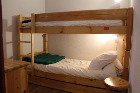 Rent in ski resort Studio sleeping corner 4 people (1B) - Résidence Edelweiss B - Risoul - Cabin