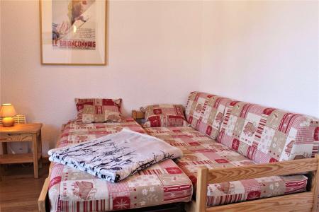 Rent in ski resort Studio sleeping corner 4 people (312) - Résidence l'Eterlou - Risoul - Apartment