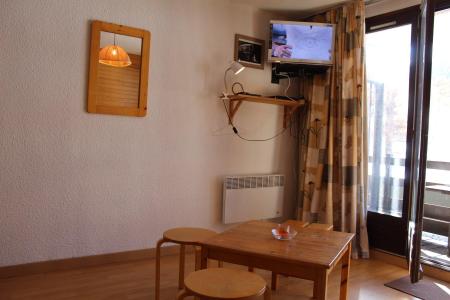 Rent in ski resort 2 room apartment 5 people (14) - Résidence Le Cesier - Risoul - Apartment