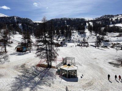 Location au ski Appartement 2 pièces 4 personnes (34) - Résidence Le Cesier - Risoul - Extérieur hiver