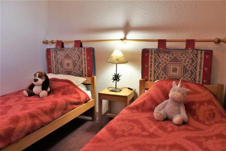 Skiverleih 2-Zimmer-Appartment für 6 Personen (906) - Résidence le Cimbro II - Risoul - Schlafzimmer