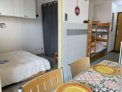 Ski verhuur Appartement 2 kamers 4 personen (37B) - Résidence le Cristal B - Risoul - Appartementen