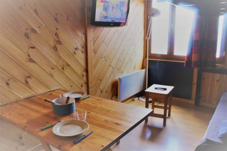 Rent in ski resort Studio 2 people (111) - Résidence le Laus - Risoul - Living room