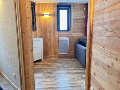 Rent in ski resort 3 room apartment 6 people (110) - Résidence les Airelles A - Risoul - Corridor