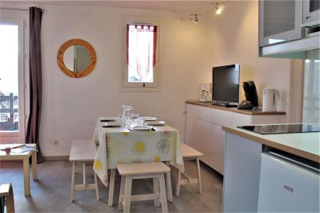 Rent in ski resort 2 room apartment sleeping corner 6 people (67A) - Résidence les Airelles A - Risoul