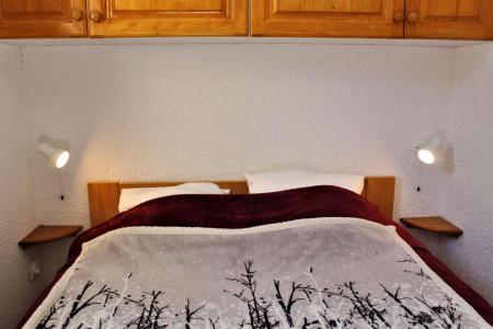 Skiverleih 3-Zimmer-Appartment für 6 Personen (28) - Résidence les Airelles B - Risoul - Schlafzimmer