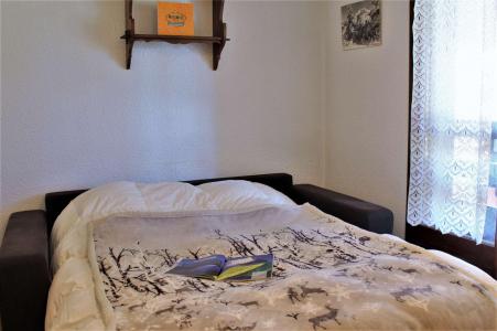 Rent in ski resort Studio sleeping corner 4 people (08I) - Résidence les Chabrières I - Risoul - Apartment