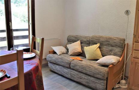 Rent in ski resort 2 room apartment 4 people (09) - Résidence les Chamois - Risoul - Living room