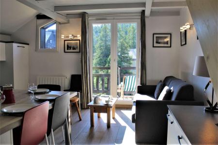 Rent in ski resort Studio mezzanine 6 people (125A2) - Résidence les Clarines A2 - Risoul - Living room