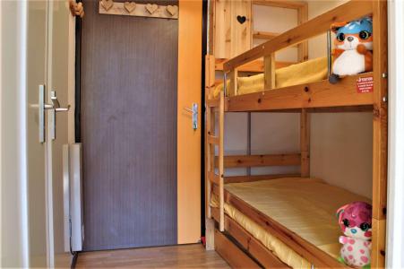 Rent in ski resort Studio sleeping corner 4 people (412D) - Résidence les Clématites D - Risoul - Cabin