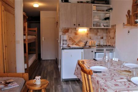 Skiverleih 2-Zimmer-Appartment für 4 Personen (511) - Résidence les Crêtes - Risoul - Wohnzimmer