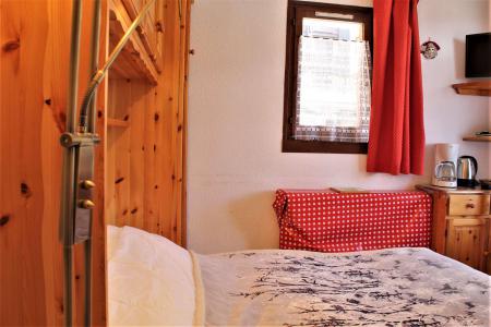 Rent in ski resort 2 room apartment sleeping corner 5 people (313) - Résidence Soldanelles - Risoul - Living room