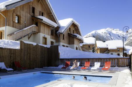 Location au ski Résidence les Chalets de Belledonne - Saint Colomban des Villards - Extérieur hiver
