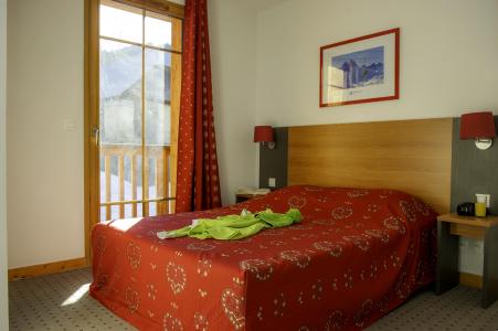 Rent in ski resort Résidence les Chalets de Belledonne - Saint Colomban des Villards - Bedroom